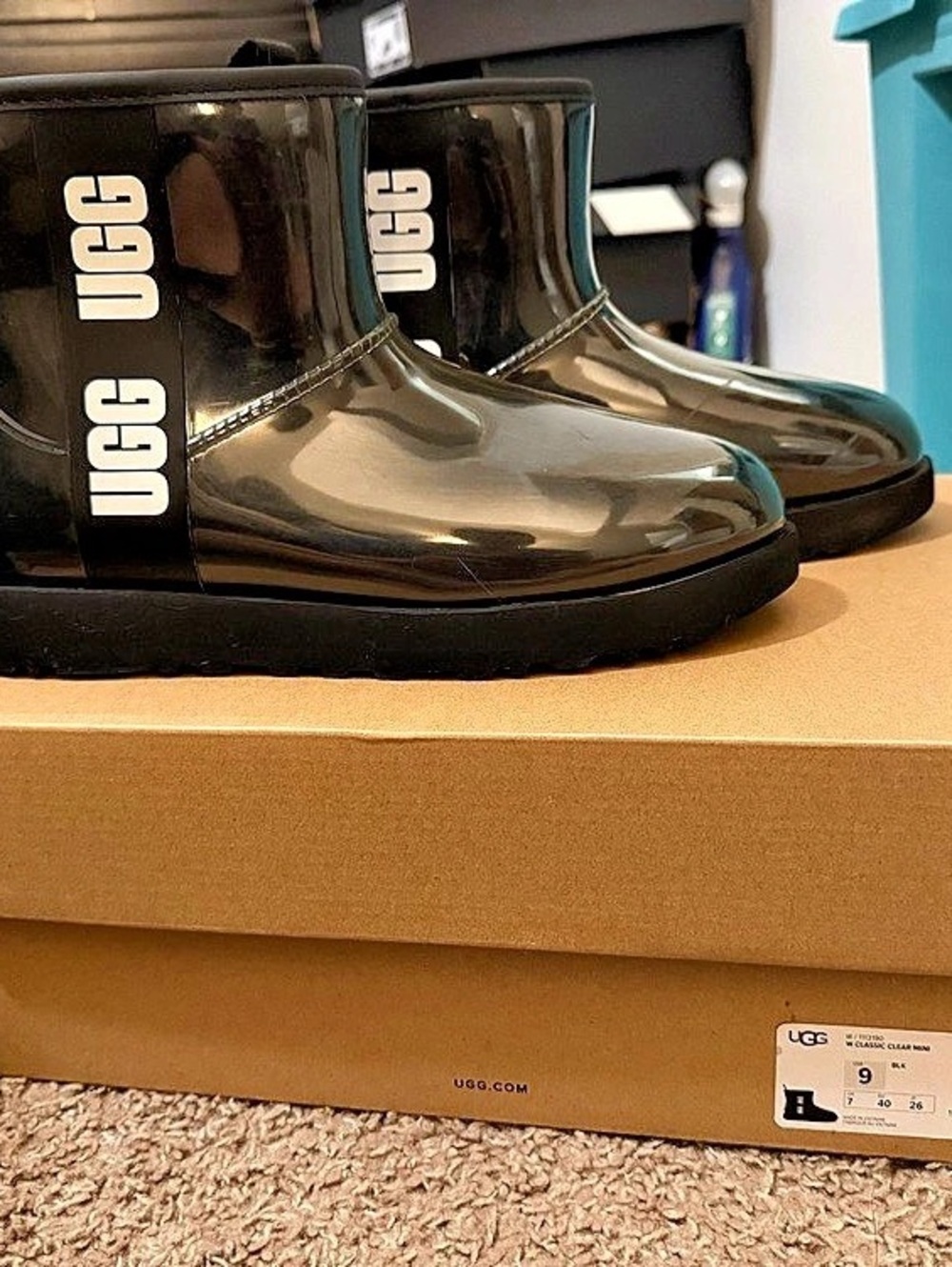UGG Classic Clear Mini Boots Black US 9